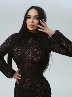 Monna profile in Dubai